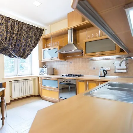 Premium 2-bedroom 2-bathroom Nezavisimosti 13 Apartament *
