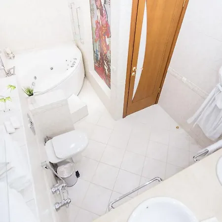 Premium 2-bedroom 2-bathroom Nezavisimosti 13 Apartament Mińsk