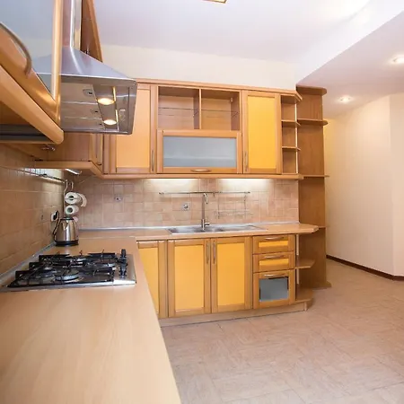 Premium 2-bedroom 2-bathroom Nezavisimosti 13 Mińsk