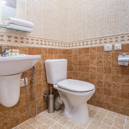 Apartament Premium 2-bedroom 2-bathroom Nezavisimosti 13