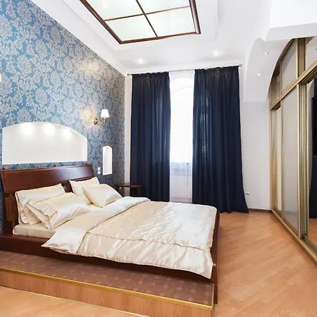 Premium 2-bedroom 2-bathroom Nezavisimosti 13 * Mińsk