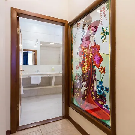 Premium 2-bedroom 2-bathroom Nezavisimosti 13 Apartament *