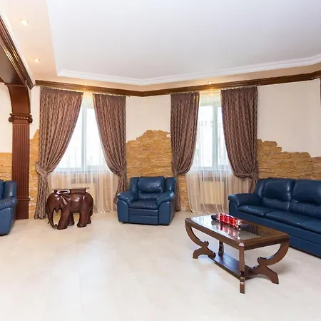 Premium 2-bedroom 2-bathroom Nezavisimosti 13 Apartament *
