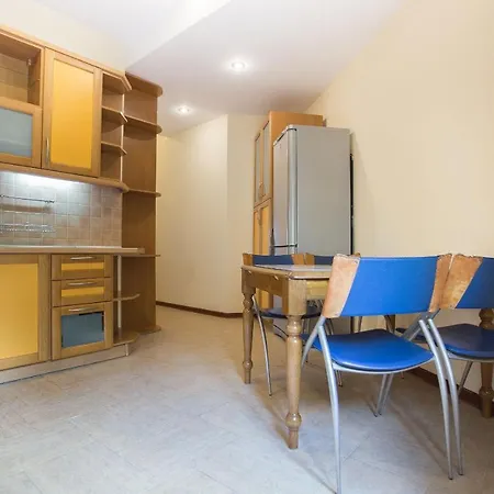 Premium 2-bedroom 2-bathroom Nezavisimosti 13 *